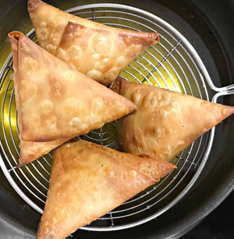 Samosas (2 pieces) 